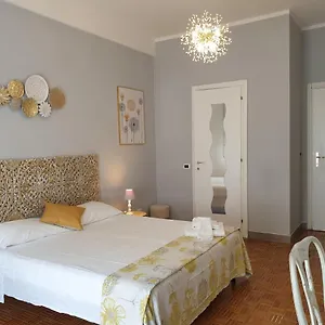 https://holiday-max.it-romehotels.com